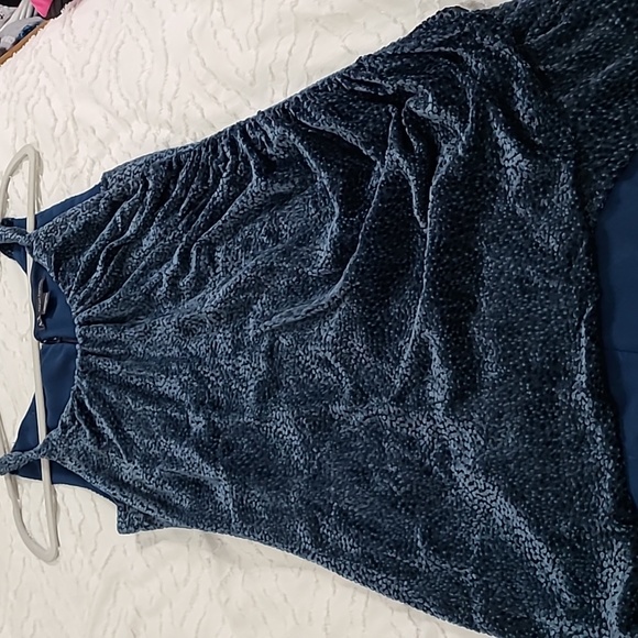 ARMANI EXCHANGE DRESS SIZE 4. - Picture 2 of 7